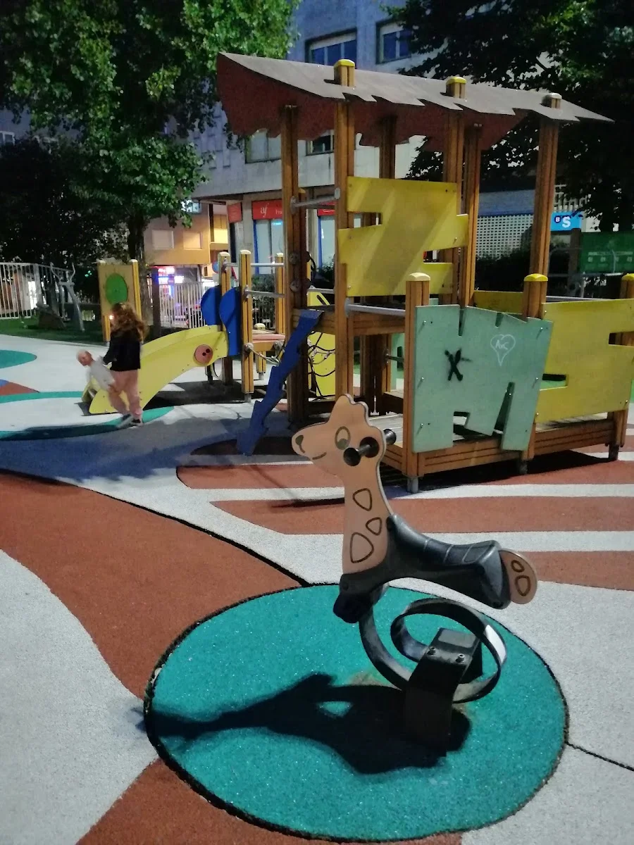 Parque Infantil Praza de Vigo - Foto 3