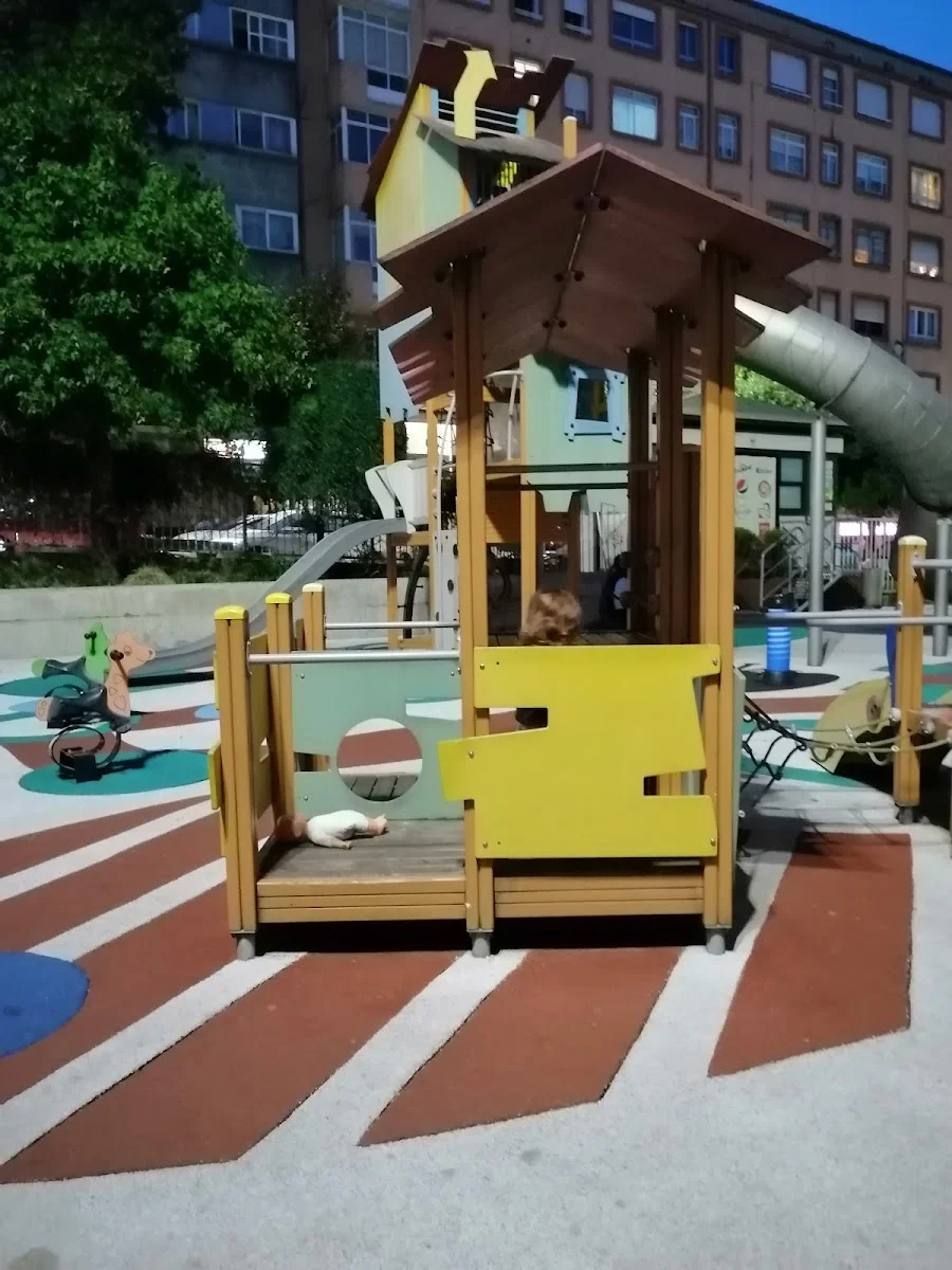 Parque Infantil Praza de Vigo - Foto 5