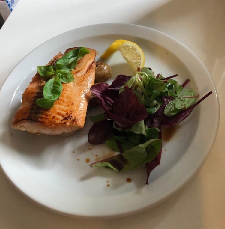 Grill House Restaurant & Inn - Foto 1