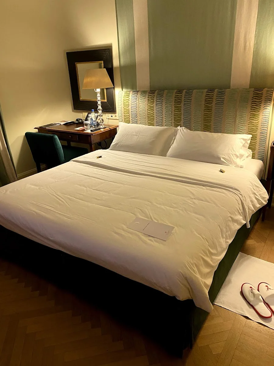 Hotel Astoriya - Foto 2