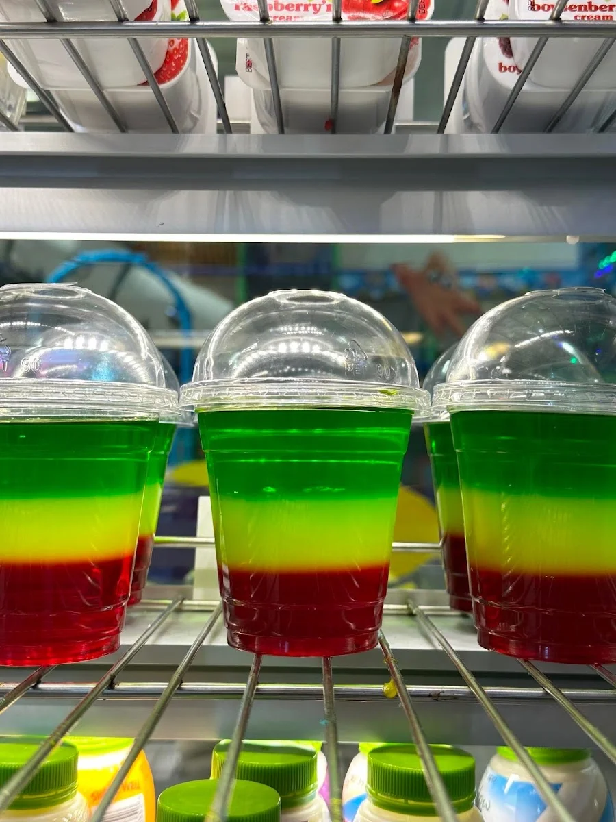 Chipmunks Playland and Café Lyall Bay - Foto 9