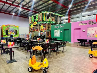 Lollipop's Playland and Cafe Sunshine