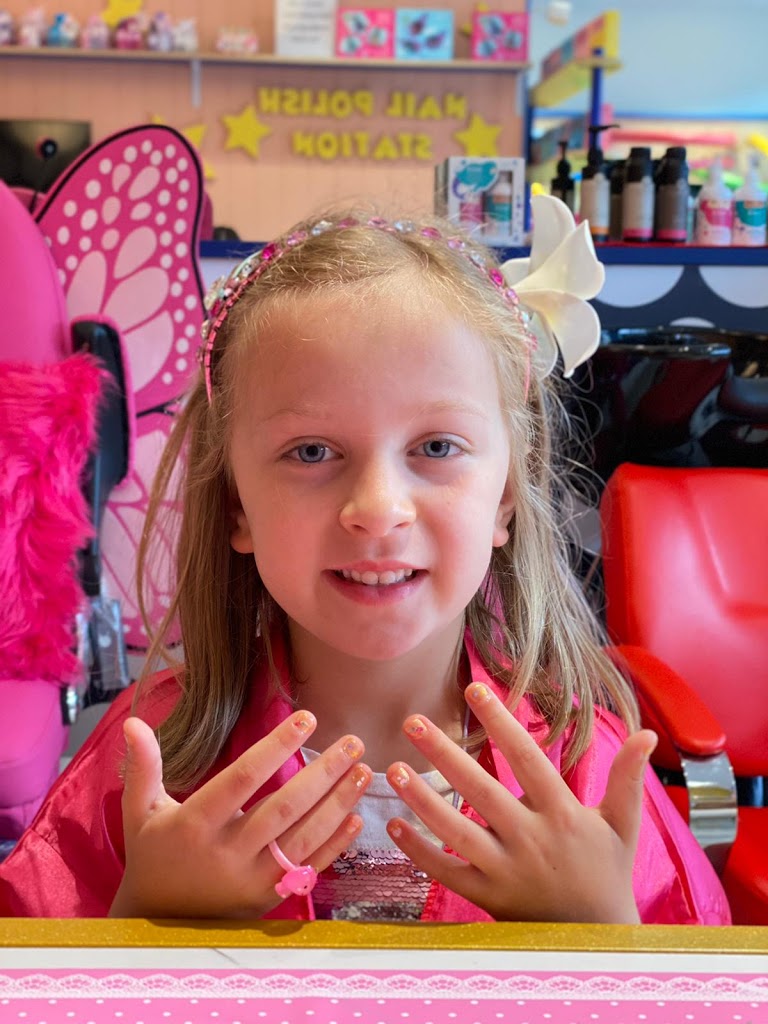 StarKids Salon Spa - Foto 1