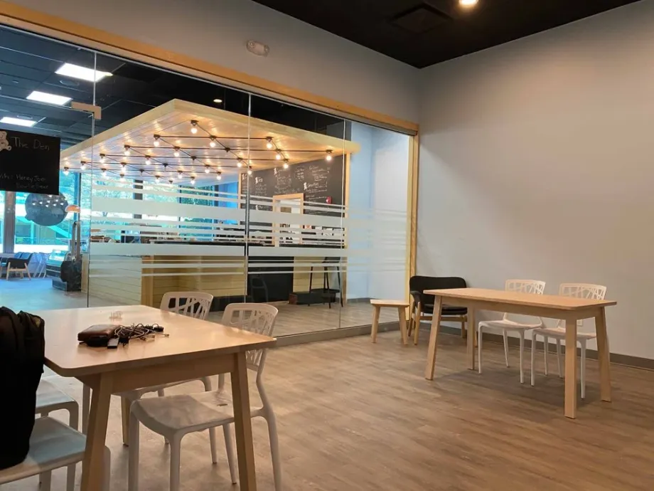 Honey Joe's Family Coffeehouse - Foto 8