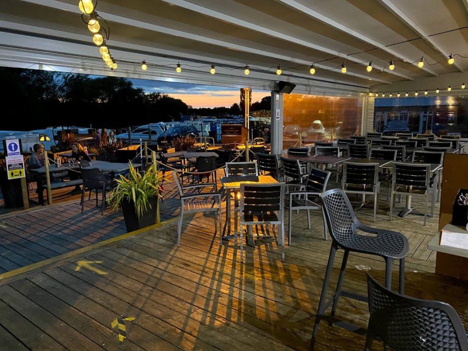 Waterfront Café - Foto 5