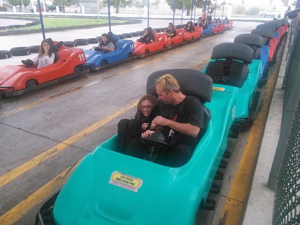Las Vegas Mini Grand Prix Family Fun Center - Foto 1