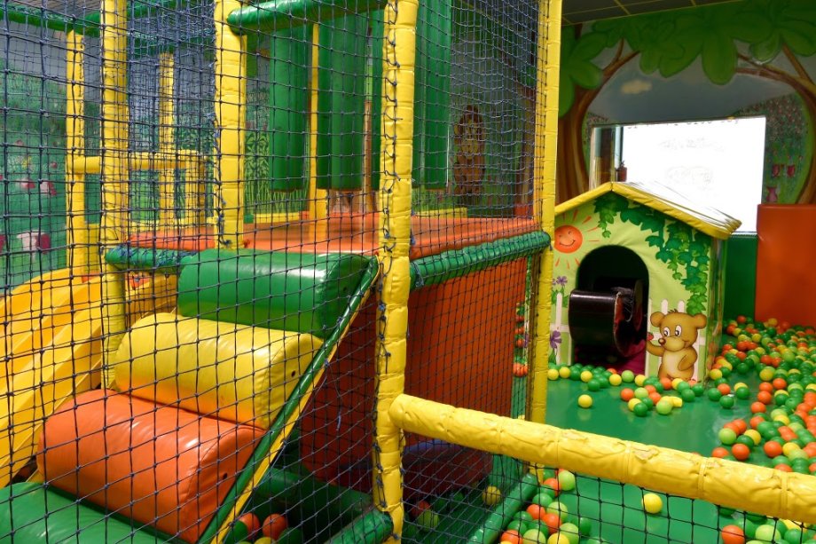 Saltimban-Kid - Parque infantil de ocio en la Castellana - Foto 2