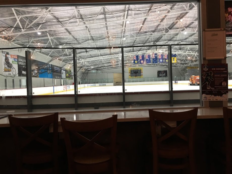 Cabin 401 Bar & Grill - Foto 10