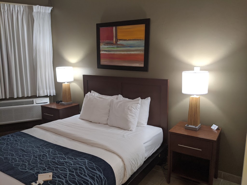 Comfort INN & Suites - Foto 1