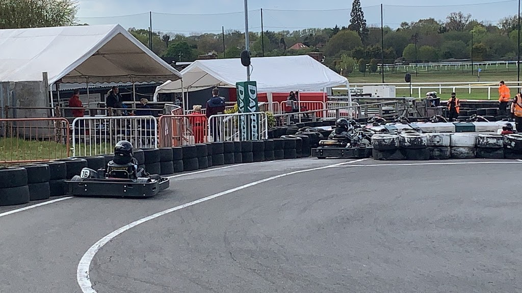 Daytona Outdoor Go-Karting | Sandown Park (Surrey) - Foto 1