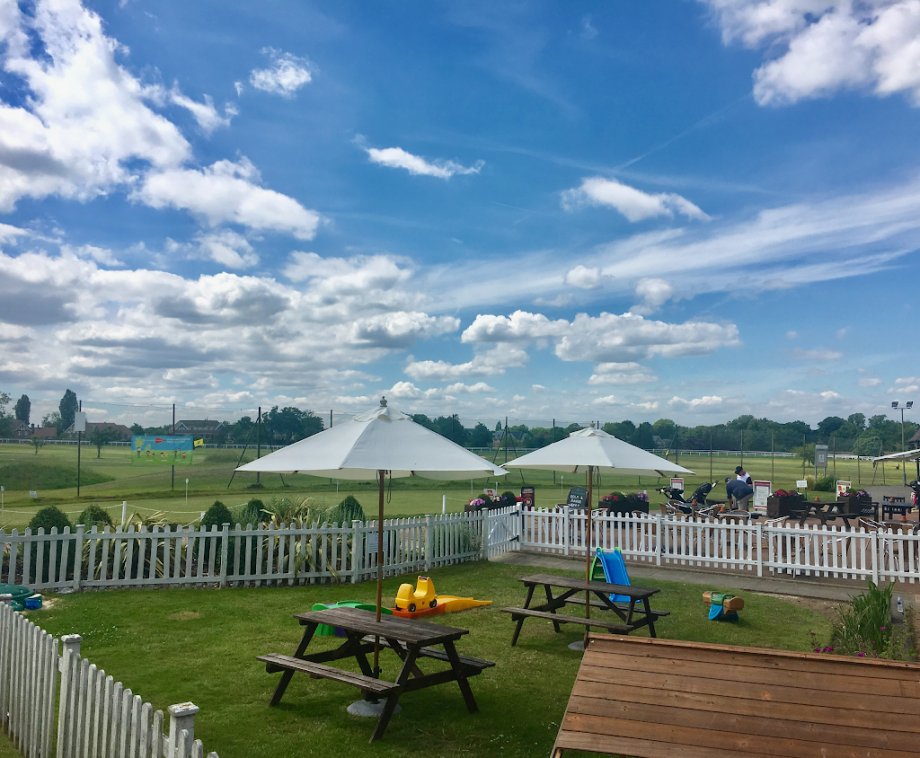 The Play Cafe at Sandown Park - Foto 2