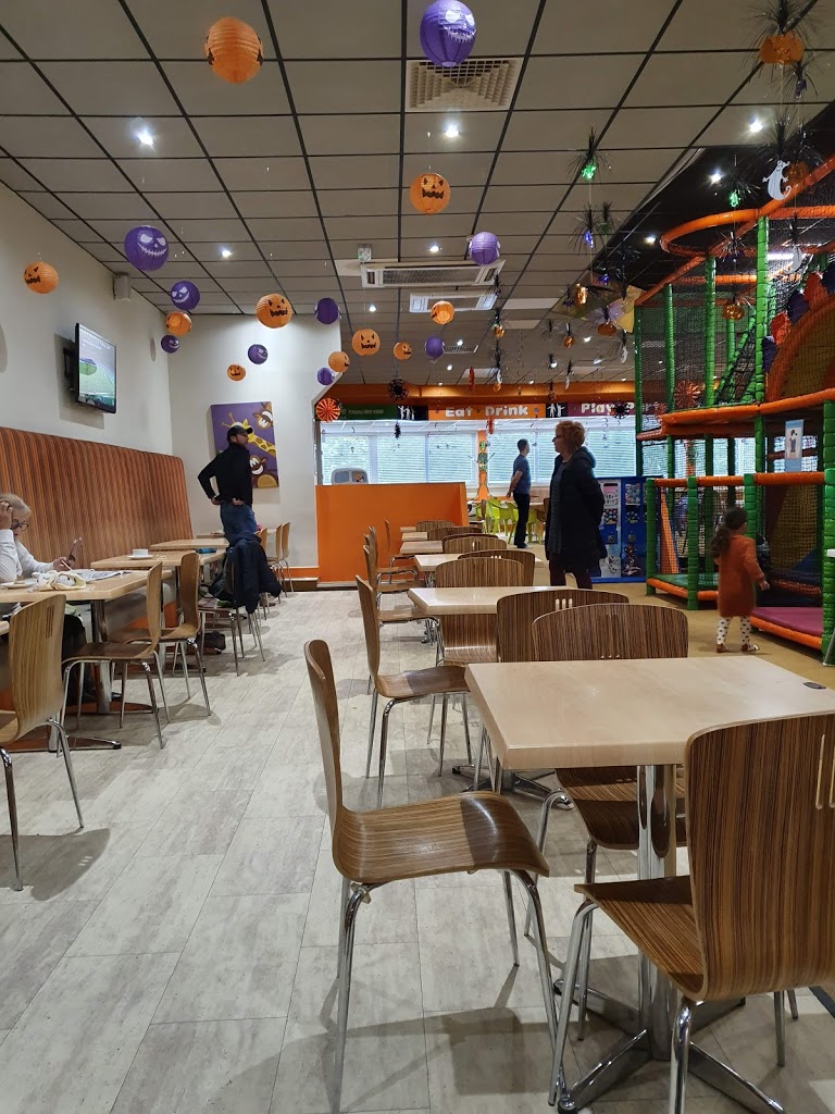 Play Cafe Torquay - Foto 5