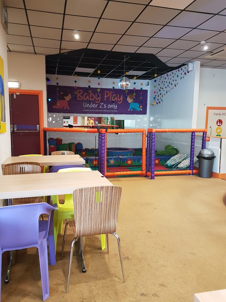 Play Cafe Torquay - Foto 7