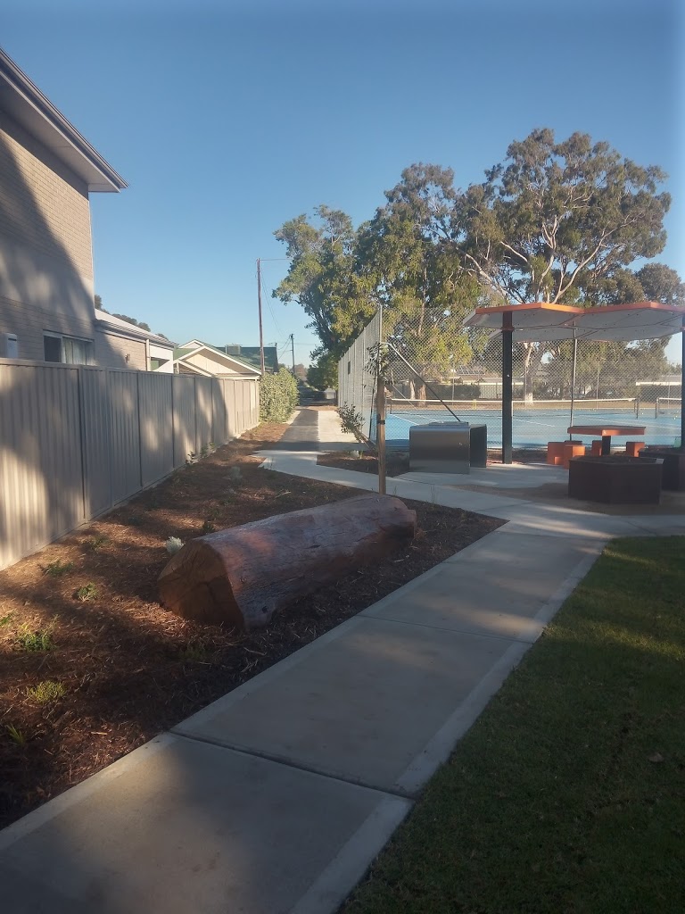 Stanley Street Reserve - Foto 7