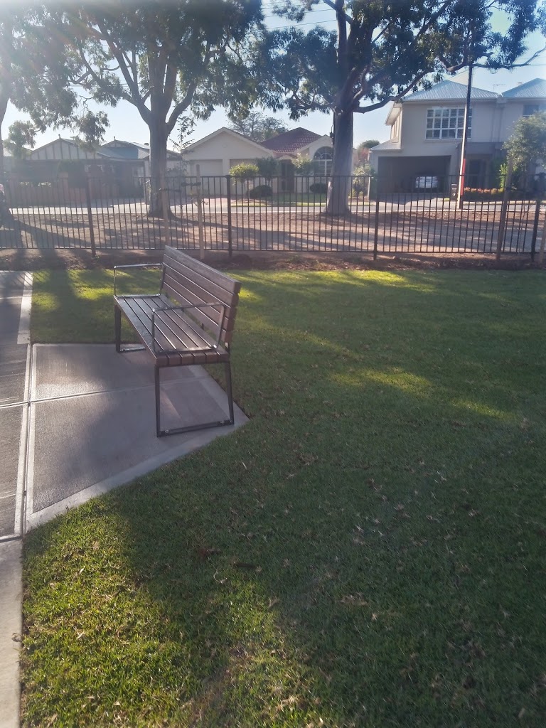 Stanley Street Reserve - Foto 9