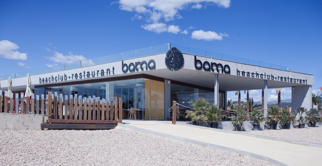 Bama Beach Club Restaurant 3