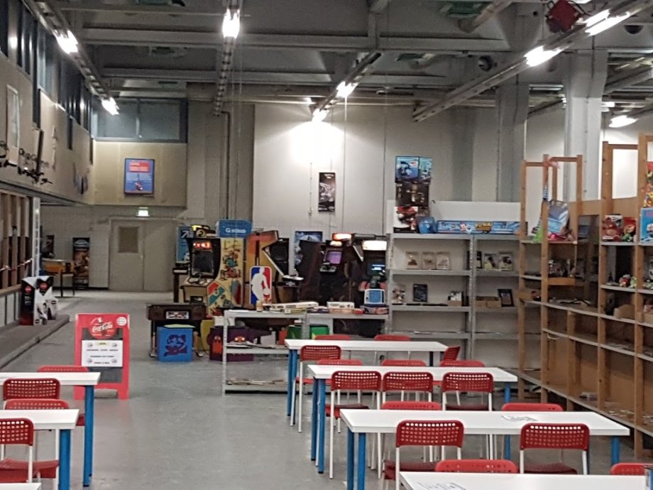 Bonami game console Museum - Foto 2