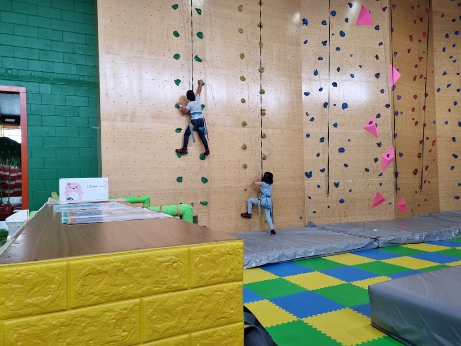 Rainbow Town Play Centre - Foto 2