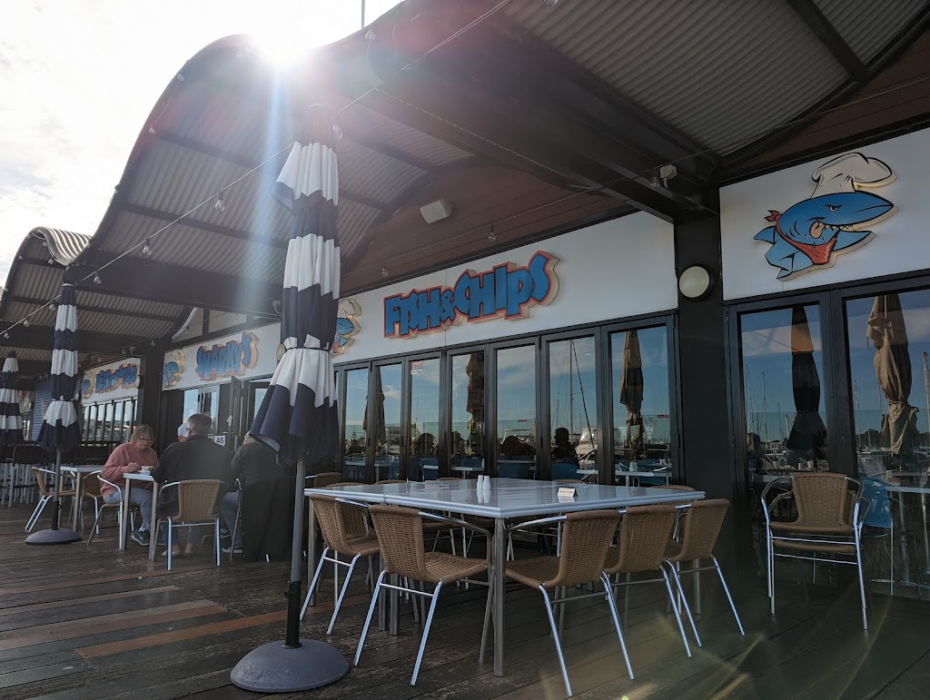 Sharky's Fish & Chips - Foto 1