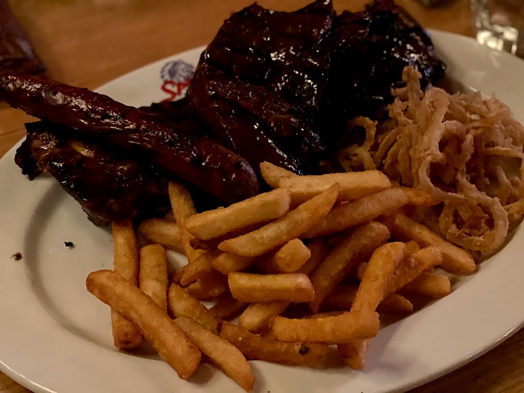 Eagle Falls Spur Steak and Grill - Foto 1