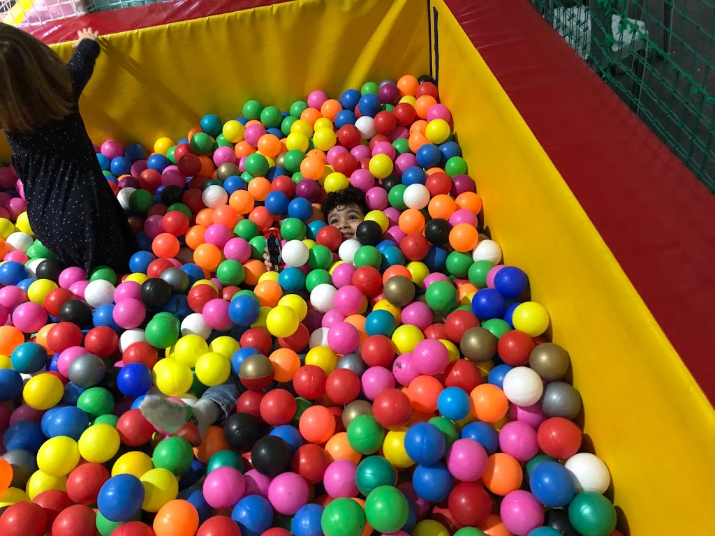 Inflatable Land & Mornington Indoor Sports - Foto 1