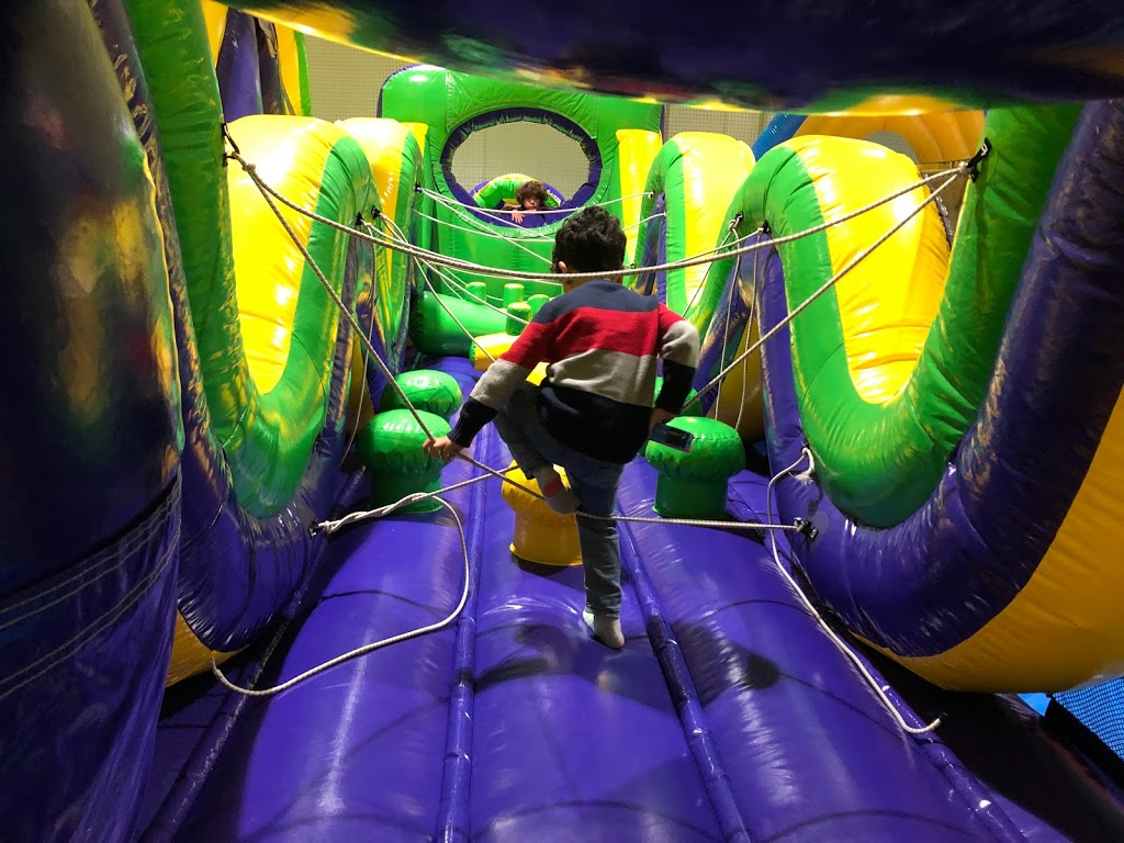 Inflatable Land & Mornington Indoor Sports - Foto 1