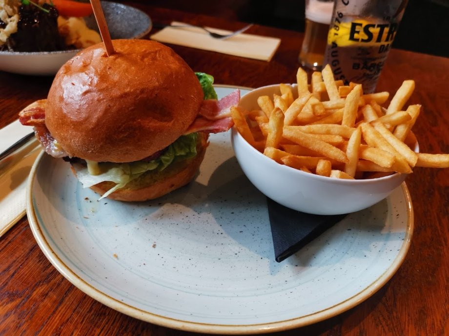 The Chester Fields Country Pub, Restaurant & Wedding Venue - Foto 7