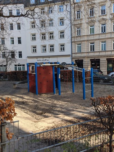 Spielplatz Hochbrückenstraße