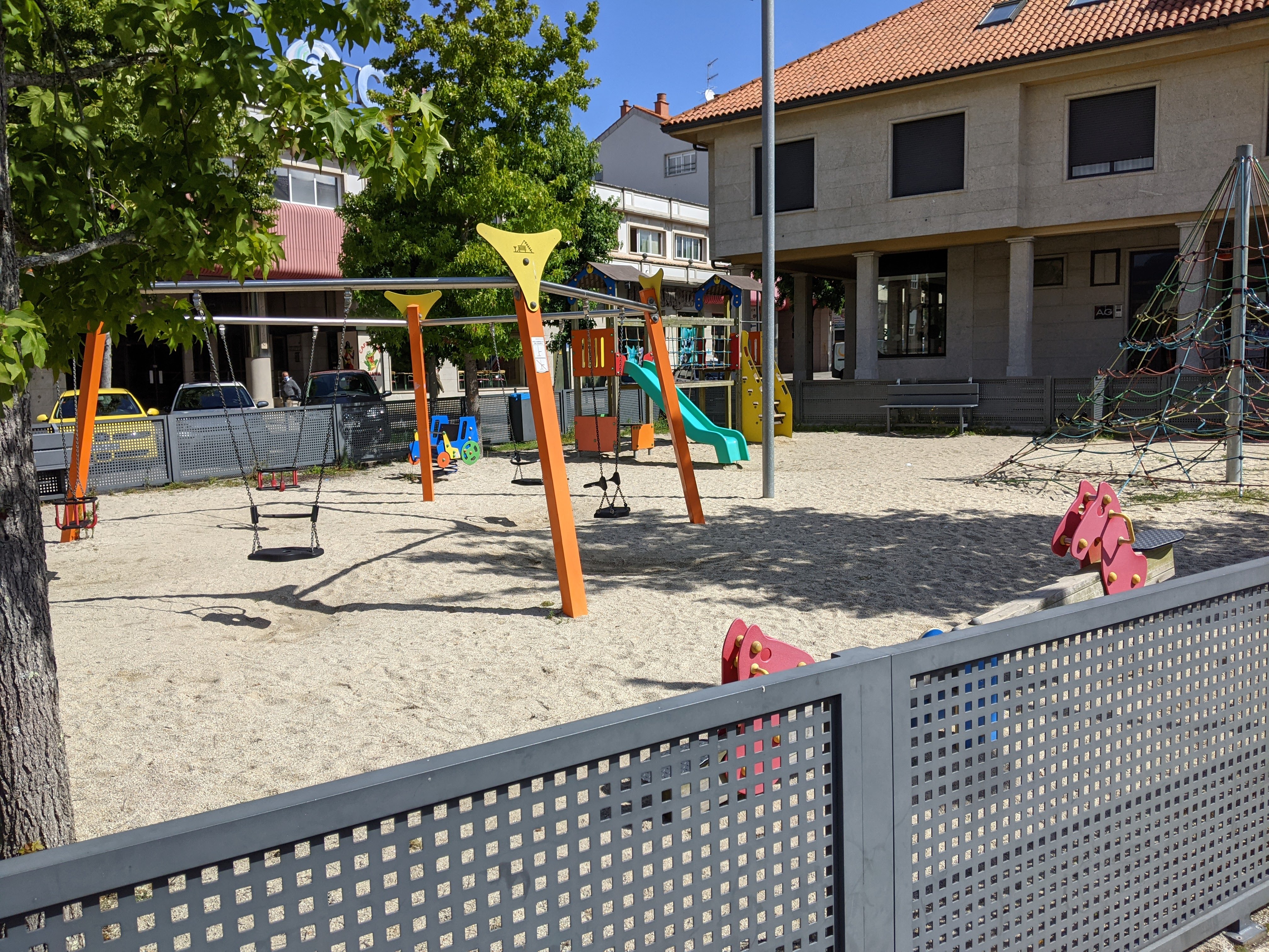 Parque Infantil Rúa Romana Alta - Foto 1