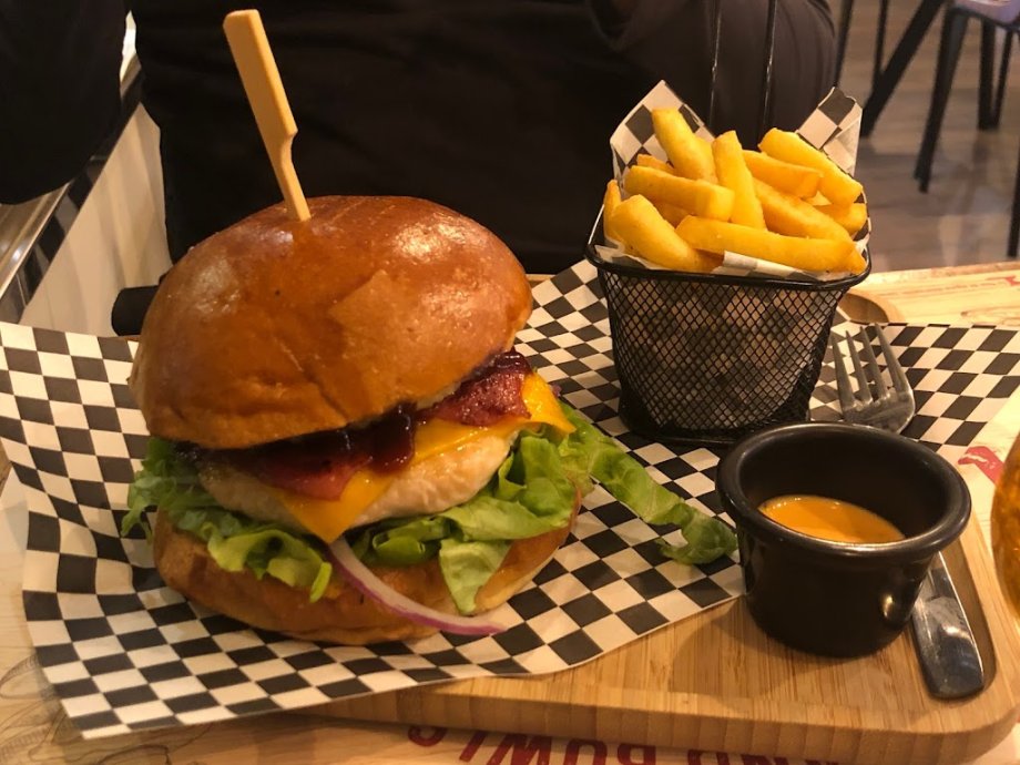 Baruta Burger & Kitchen - Foto 3