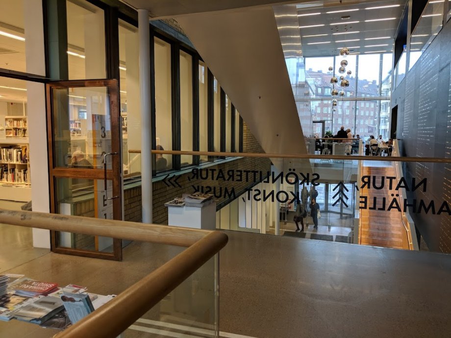 City ​​Library - Foto 4