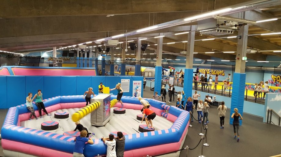 AirHop Trampolinpark München - Foto 3