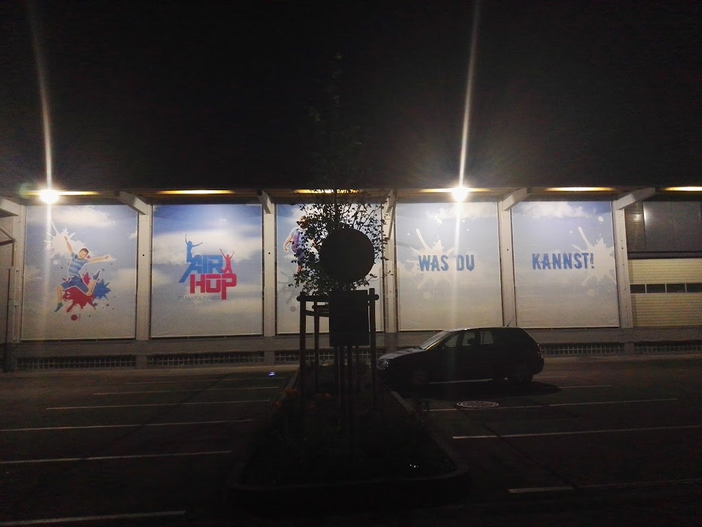 AirHop Trampolinpark München - Foto 1