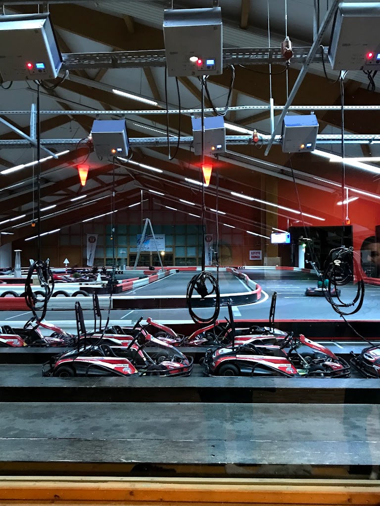 GoKartArena & Familienpark Neufinsing - Foto 1