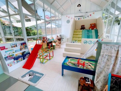 Banana Tree Horse Kids Cafe