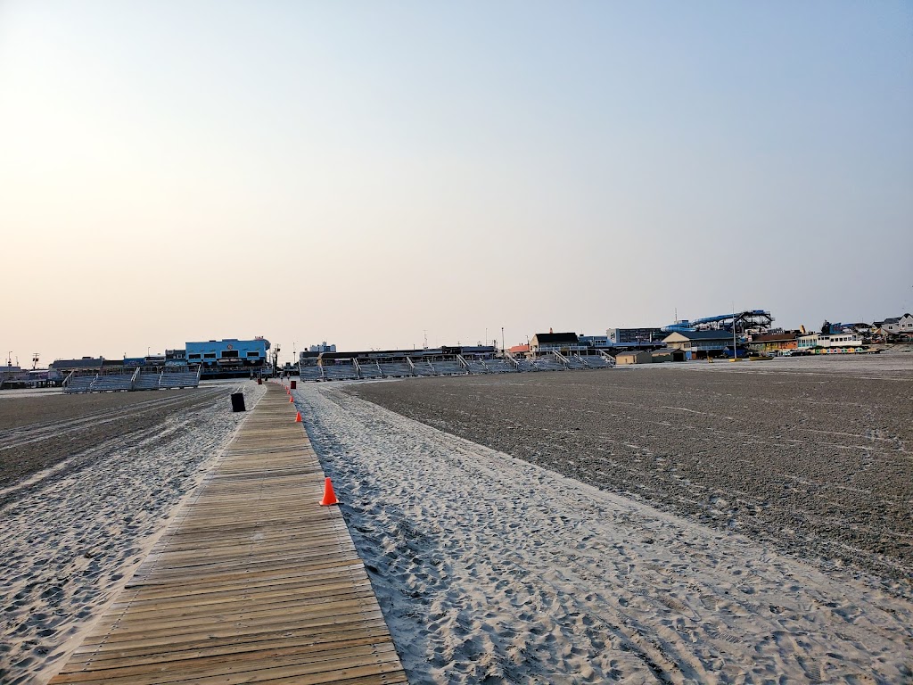 Morey's Piers & Beachfront Water Parks - Foto 1