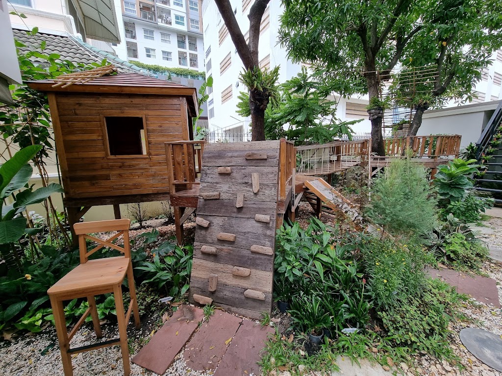 Caterpillar cafe - Foto 1