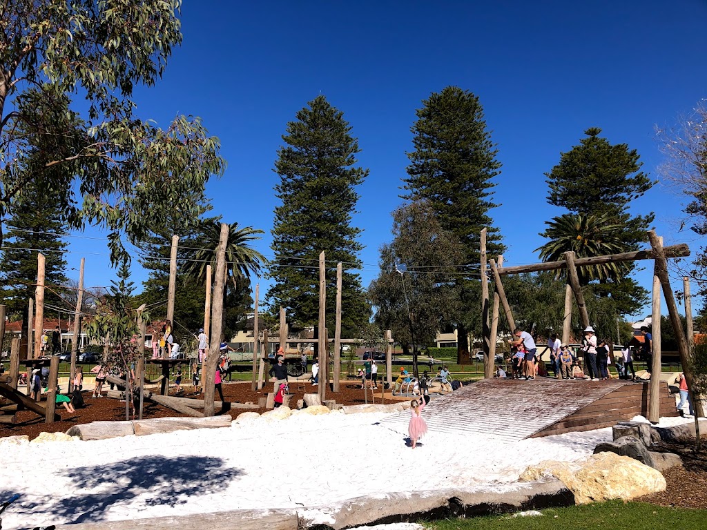 Lake Monger SW Adventure Playground - Foto 1