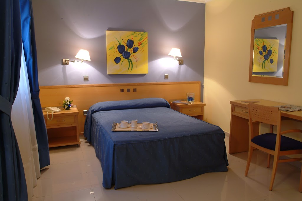 Complejo París - Foto 1