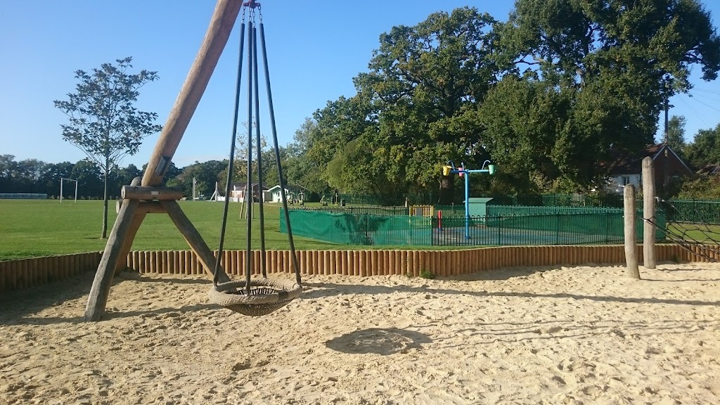 Locks Ride Recreation Ground - Foto 1