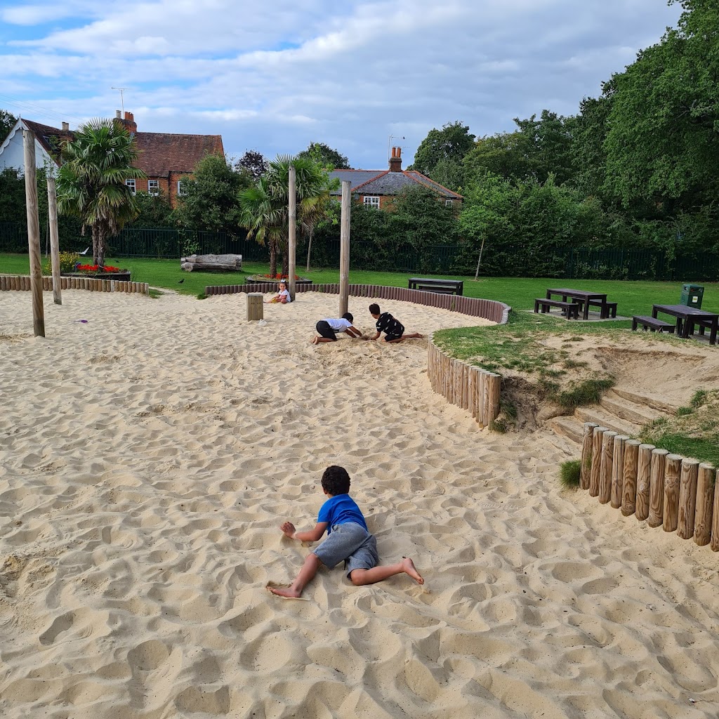 Locks Ride Recreation Ground - Foto 1