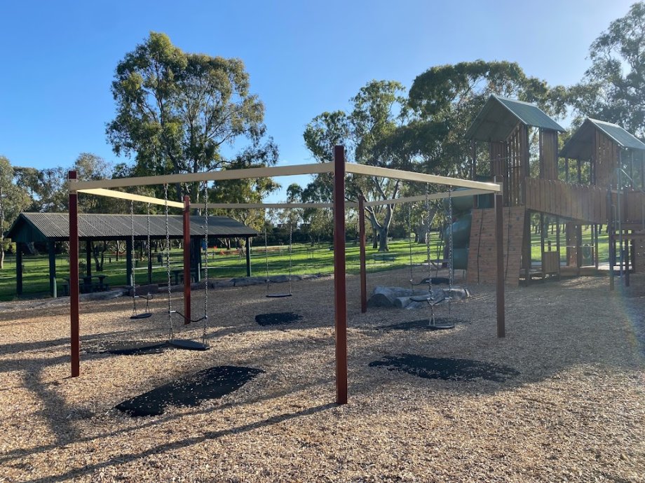 Gunns Road Reserve Playground - Foto 6