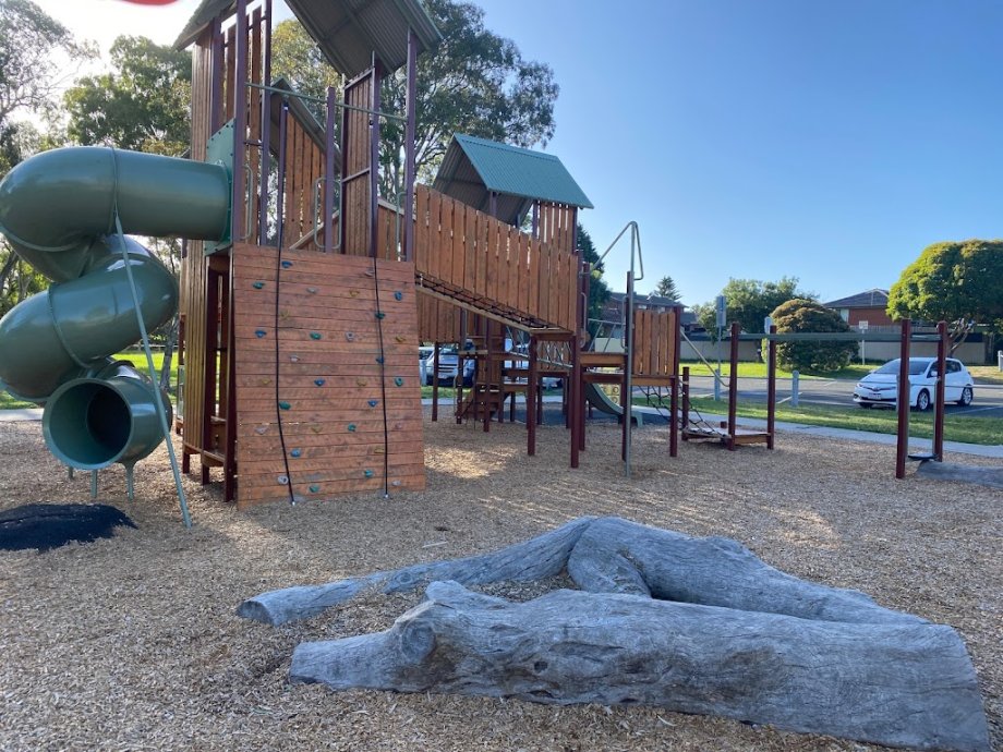 Gunns Road Reserve Playground - Foto 10