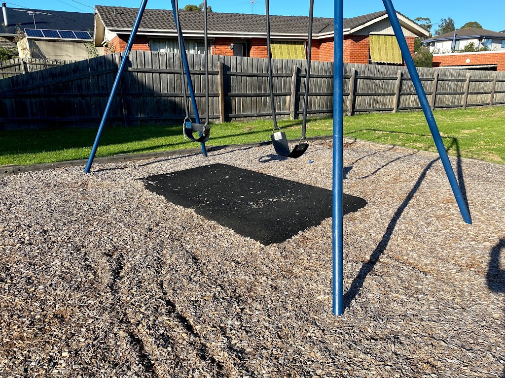 Adam Avenue Reserve Playground - Foto 1