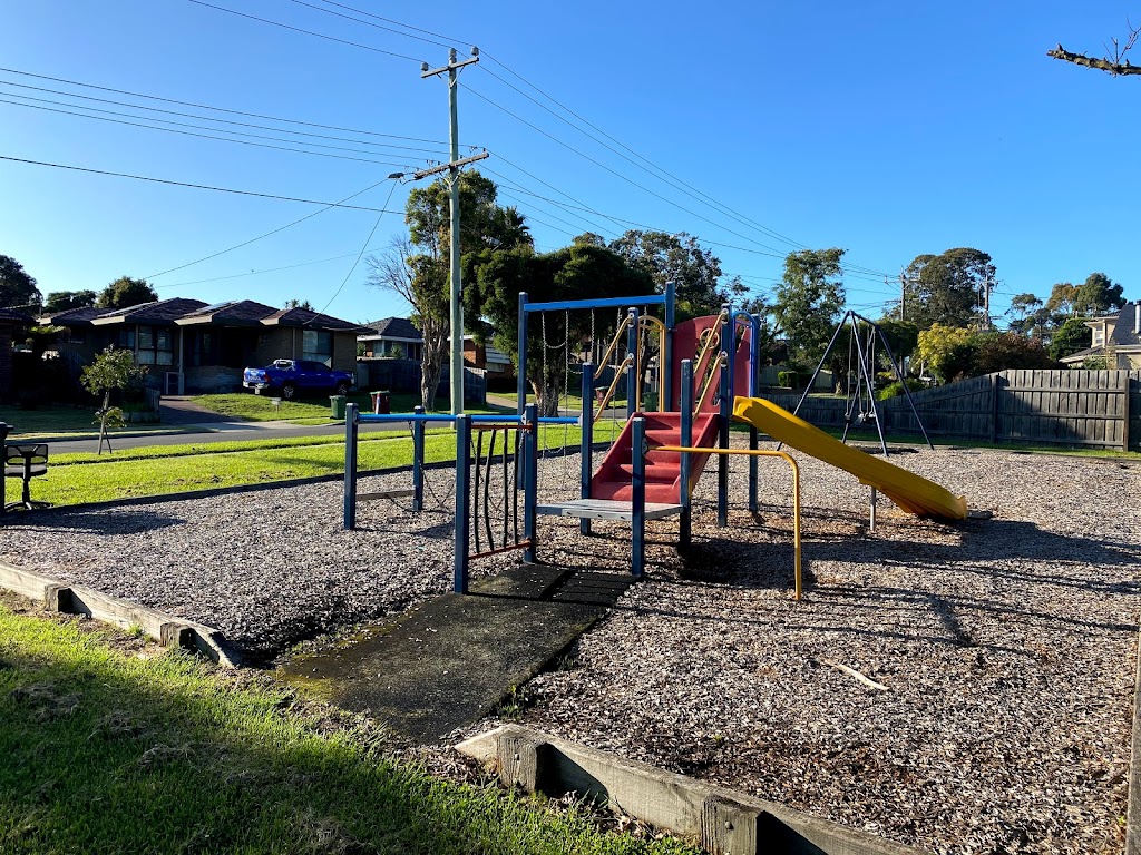 Adam Avenue Reserve Playground - Foto 1