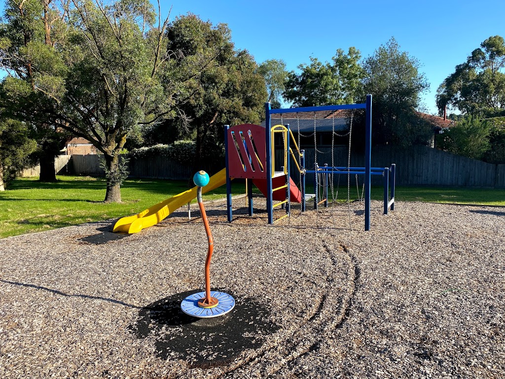 Adam Avenue Reserve Playground - Foto 1