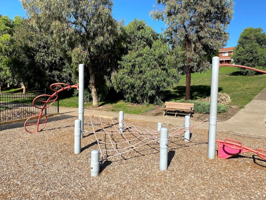 Frog Hollow Reserve Playground - Foto 8