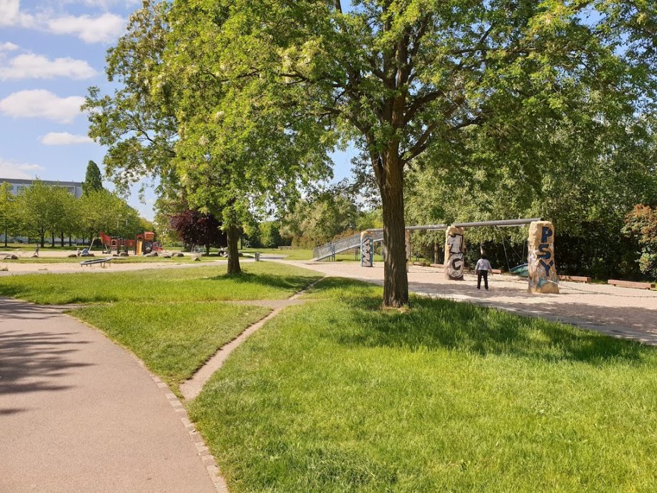 Allgemeiner Spielplatz - Foto 3