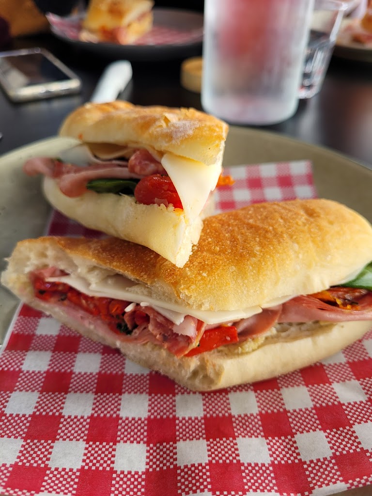 Cafe Ya Here - Foto 1