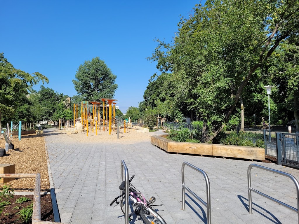 Grünzug und Spielplatz Popitzweg - Foto 1